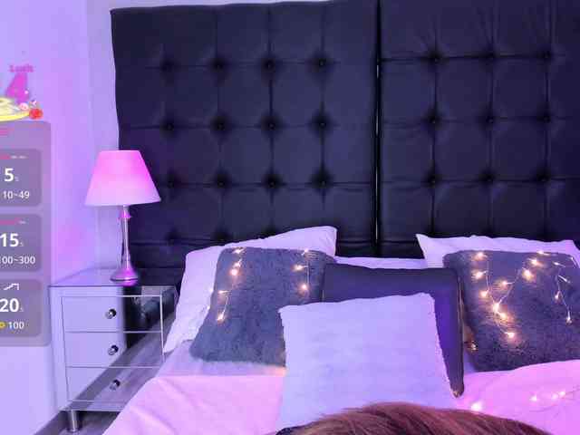ElizHarper webcam