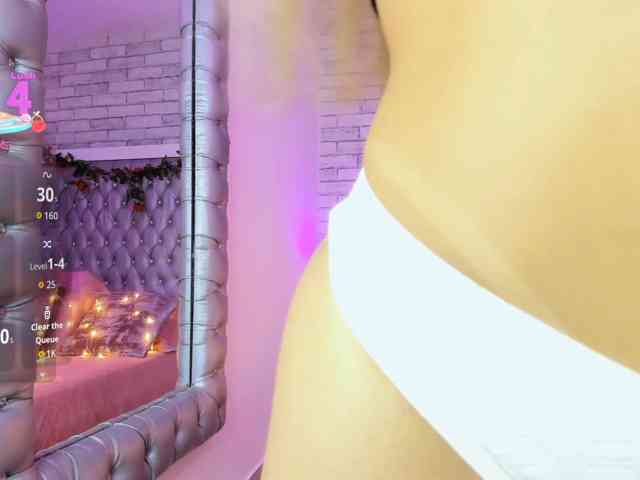 ElizHarper webcam