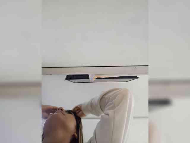 ElizHarper webcam