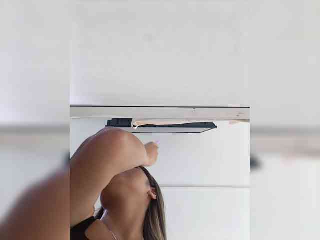 ElizHarper webcam