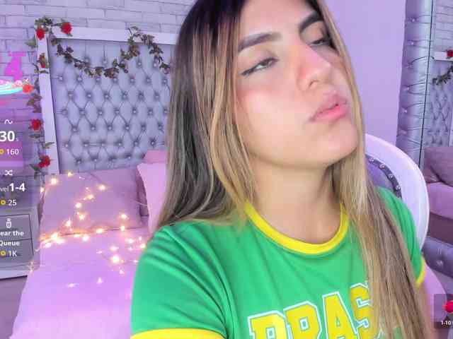 ElizHarper webcam