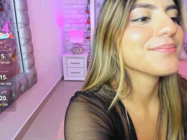 ElizHarper webcam
