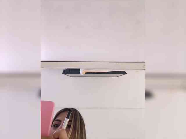 ElizHarper webcam