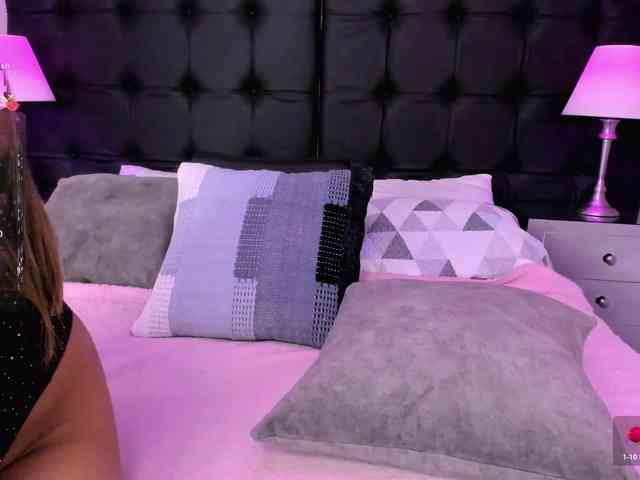 ElizHarper webcam
