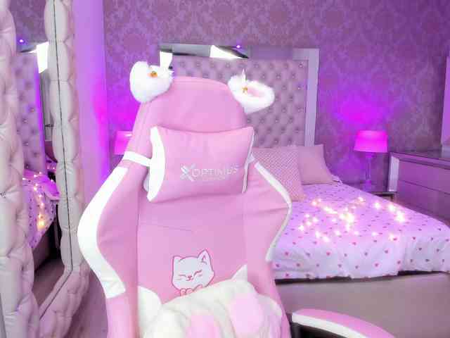 ElizHarper webcam