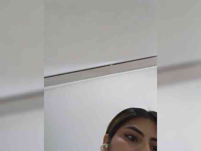 ElizHarper webcam
