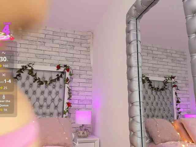 ElizHarper webcam