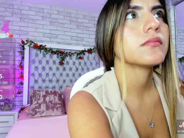 ElizHarper webcam
