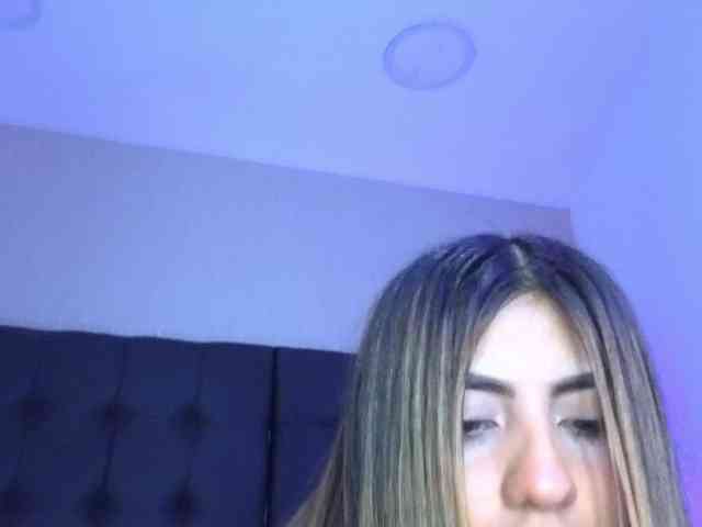 ElizHarper webcam