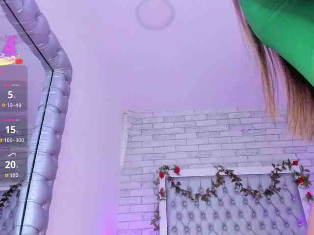 ElizHarper webcam