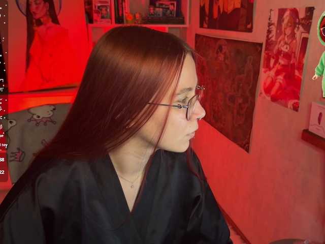 adrenalinse's BongaCams show and profile