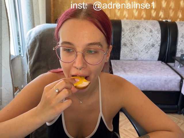adrenalinse live cam on BongaCams