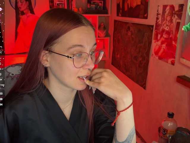 adrenalinse's BongaCams show and profile