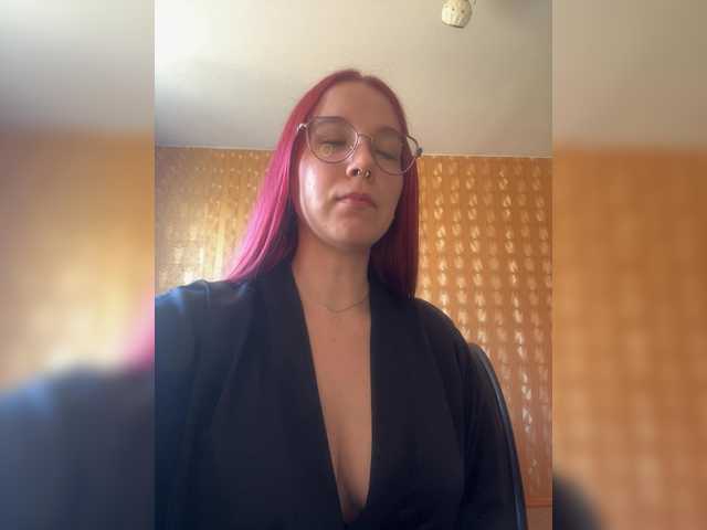 adrenalinse live cam on BongaCams