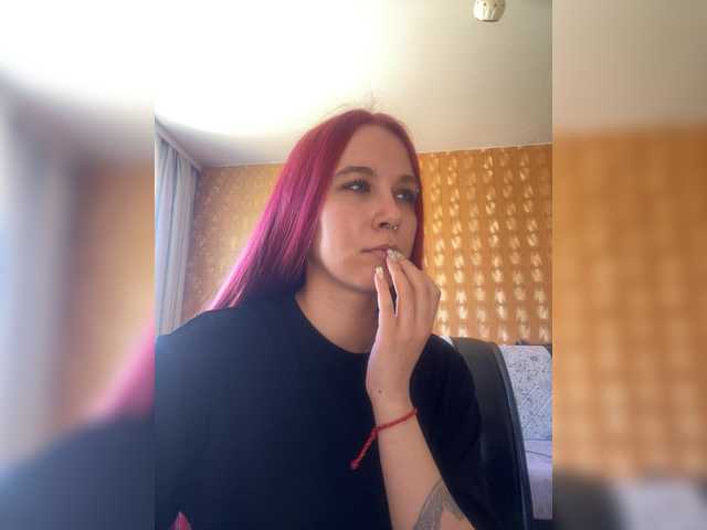 adrenalinse live cam on BongaCams