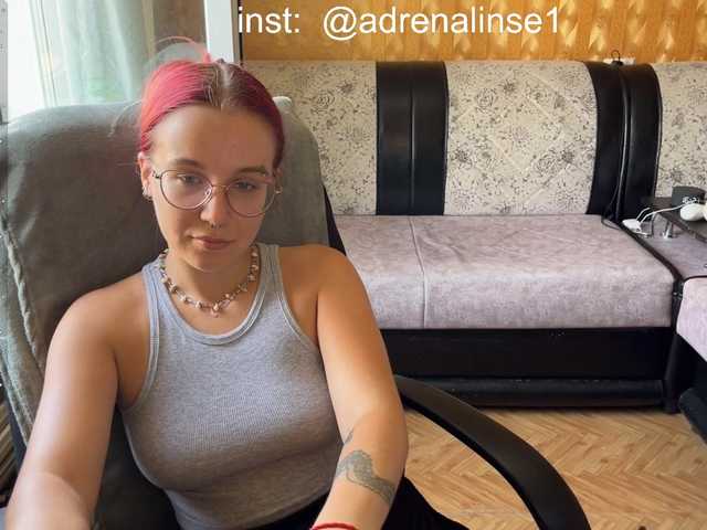 adrenalinse live cam on BongaCams