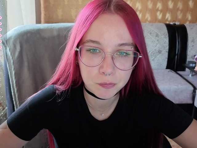 adrenalinse live cam on BongaCams