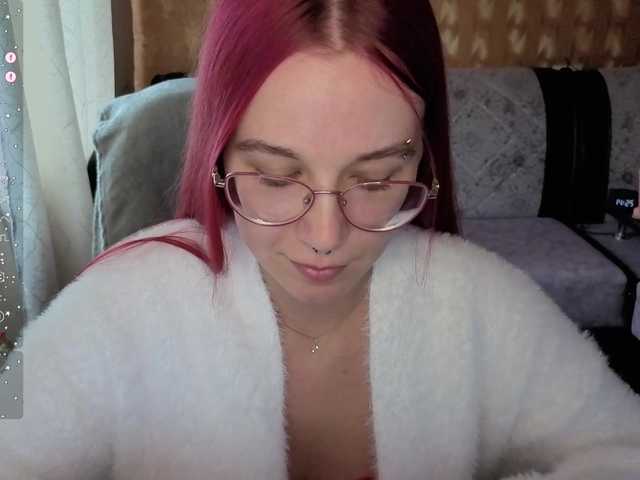 adrenalinse live cam on BongaCams