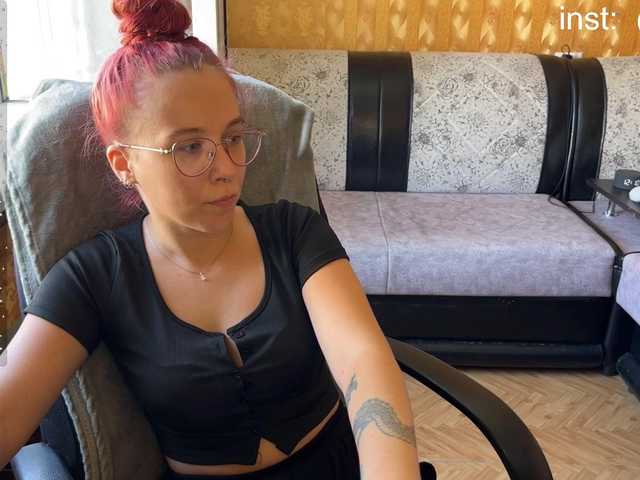 adrenalinse live cam on BongaCams