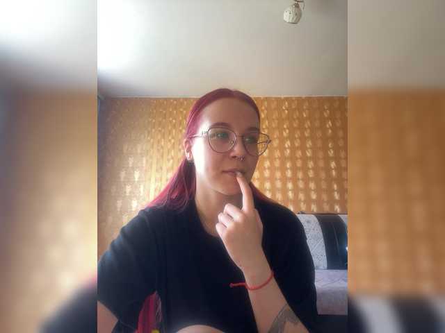 adrenalinse live cam on BongaCams