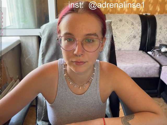 adrenalinse live cam on BongaCams