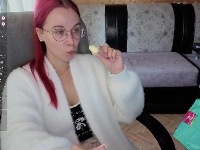 adrenalinse live cam on BongaCams
