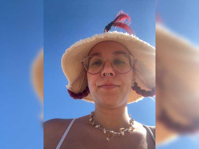 adrenalinse live cam on BongaCams