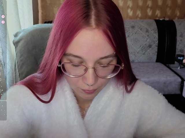 adrenalinse live cam on BongaCams