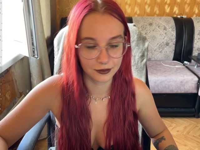 adrenalinse live cam on BongaCams