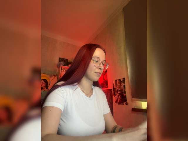 adrenalinse live cam on BongaCams