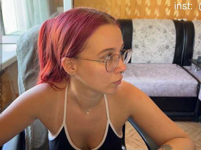 adrenalinse live cam on BongaCams