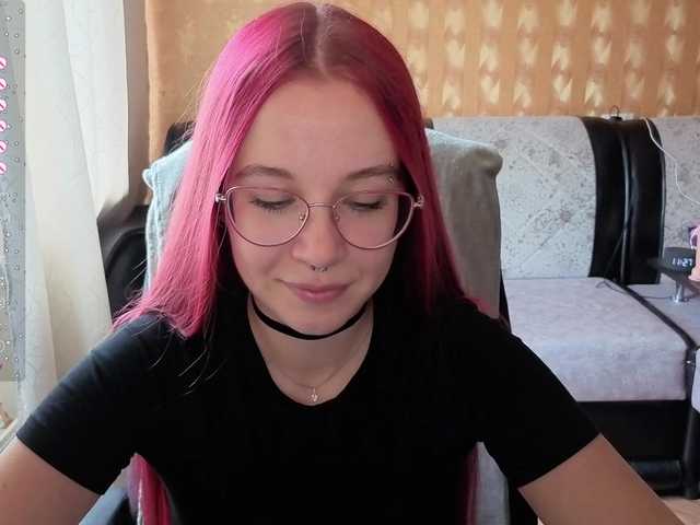 adrenalinse live cam on BongaCams