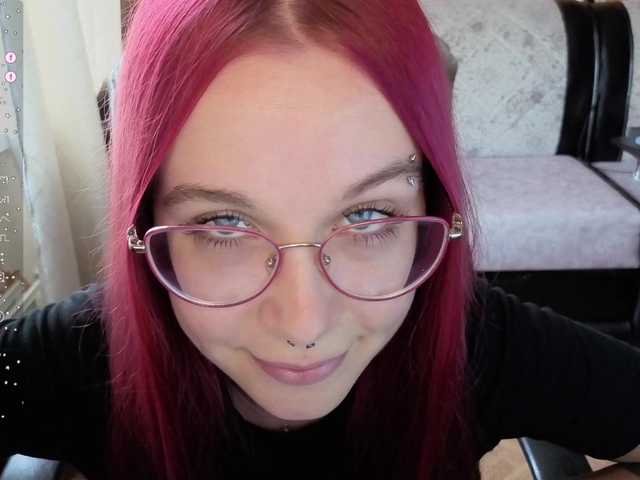 adrenalinse live cam on BongaCams