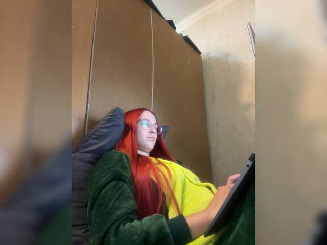 adrenalinse live cam on BongaCams