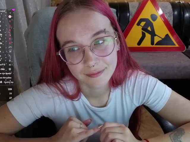 adrenalinse live cam on BongaCams