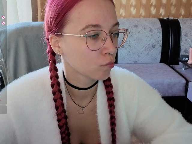 adrenalinse live cam on BongaCams