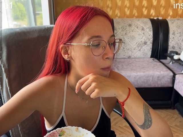 adrenalinse live cam on BongaCams