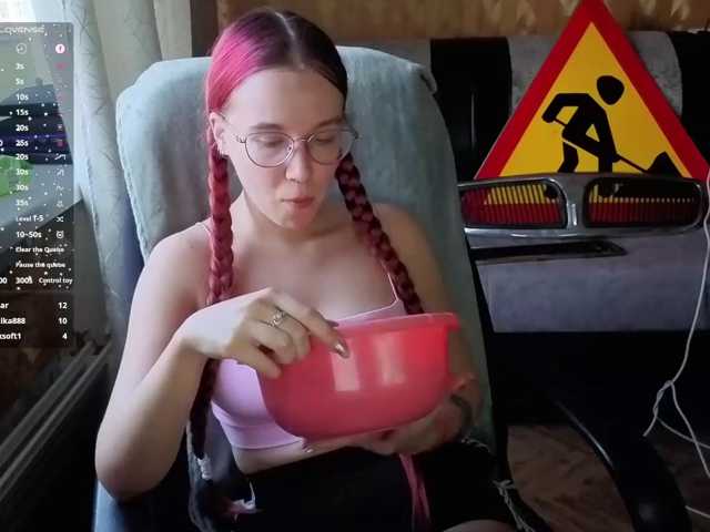 adrenalinse live cam on BongaCams