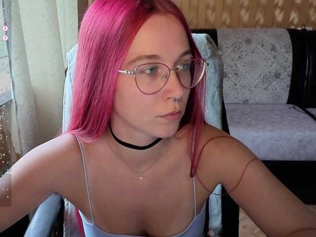 adrenalinse live cam on BongaCams