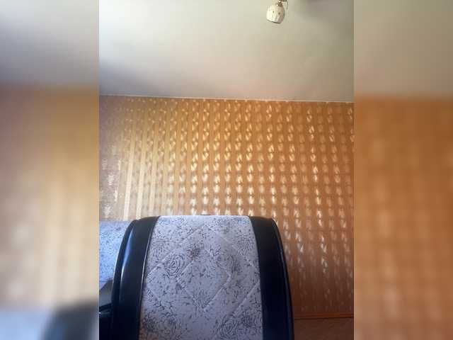 adrenalinse live cam on BongaCams