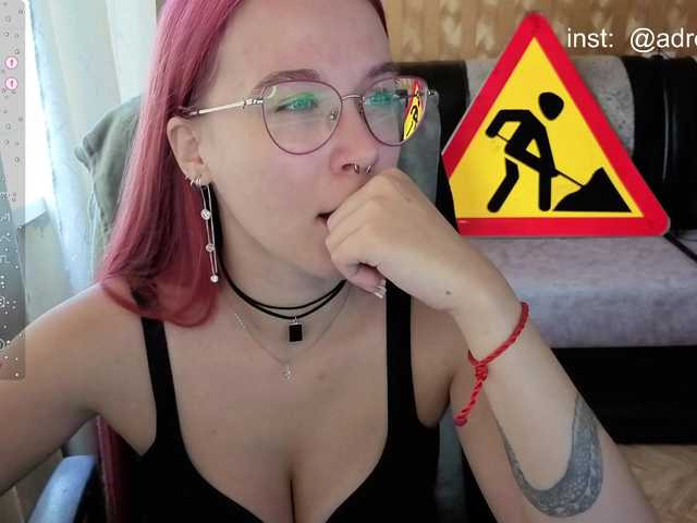 adrenalinse live cam on BongaCams