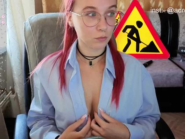 adrenalinse live cam on BongaCams