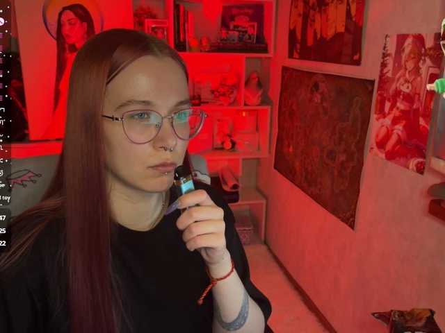 adrenalinse's BongaCams show and profile