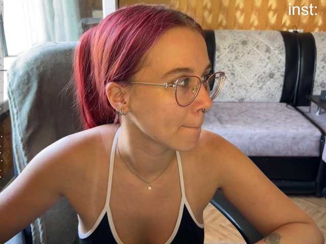 adrenalinse live cam on BongaCams