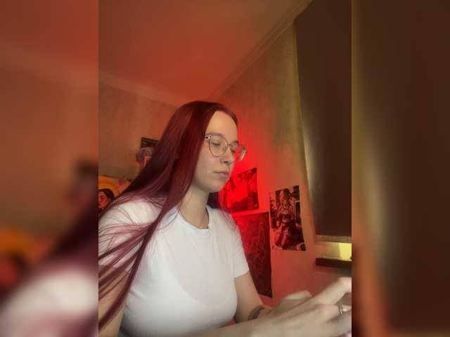 adrenalinse live cam on BongaCams