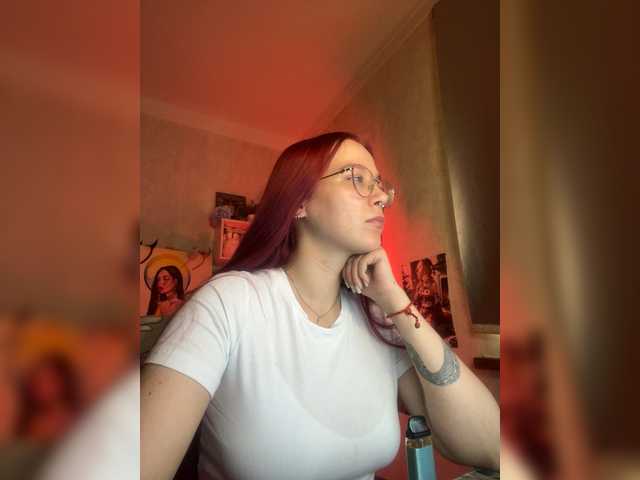 adrenalinse live cam on BongaCams