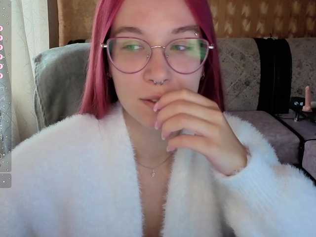 adrenalinse live cam on BongaCams