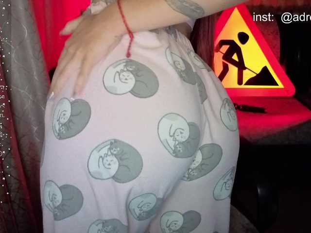 adrenalinse live cam on BongaCams