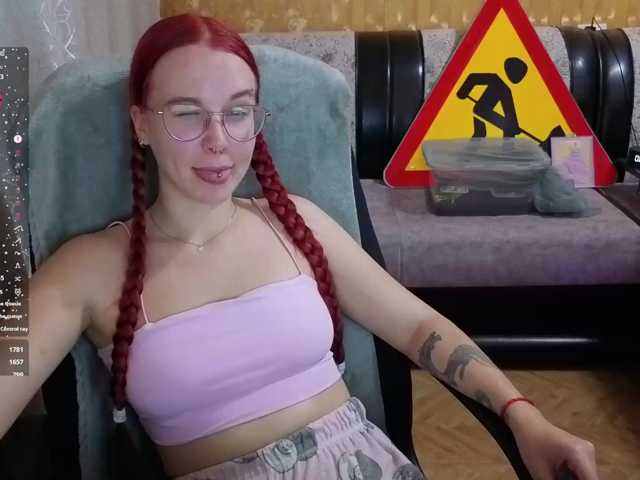 adrenalinse live cam on BongaCams