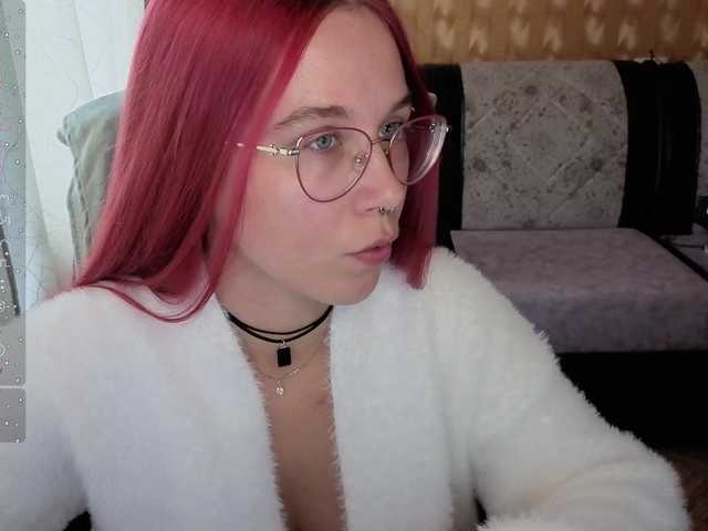 adrenalinse live cam on BongaCams